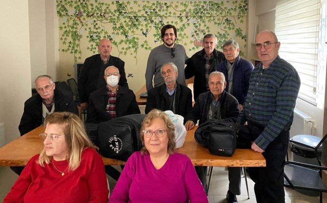 İ̇zmitli Çınarlar Bu Seminerle Haklarını Öğrendi