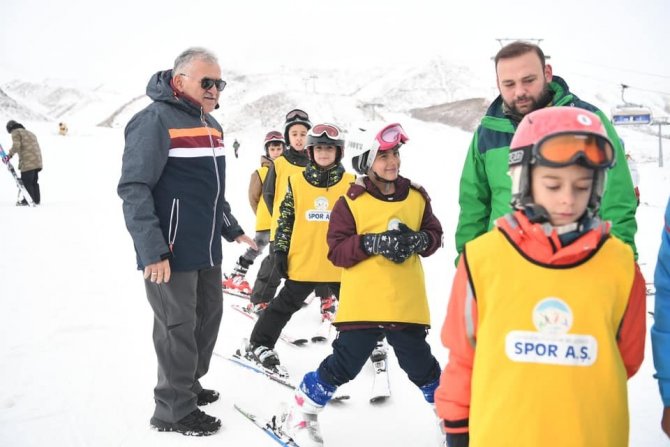Başkan Büyükkılıç: "Erciyes’e Ulaşım Çok Kolay"