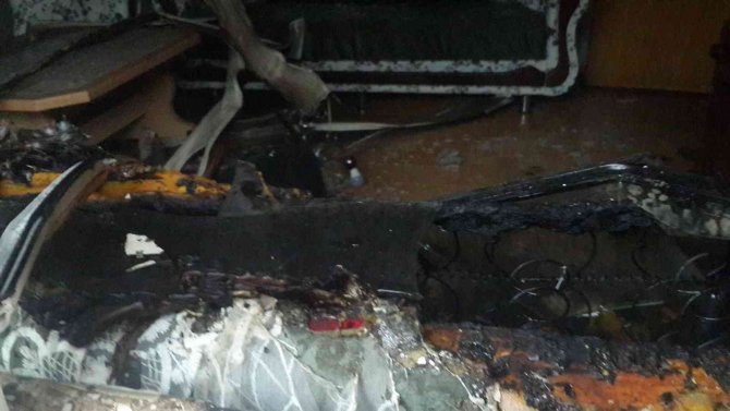 Kırklareli’nde Çıkan Yangında 1 Kişi Dumandan Etkilendi