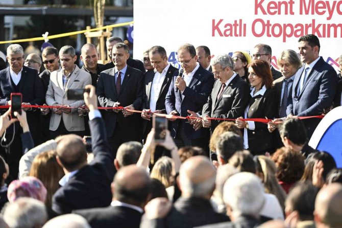 Mersin’de ’Kent Meydanı Ve Katlı Otopark’ Projelerinin Açılışı Gerçekleştirildi