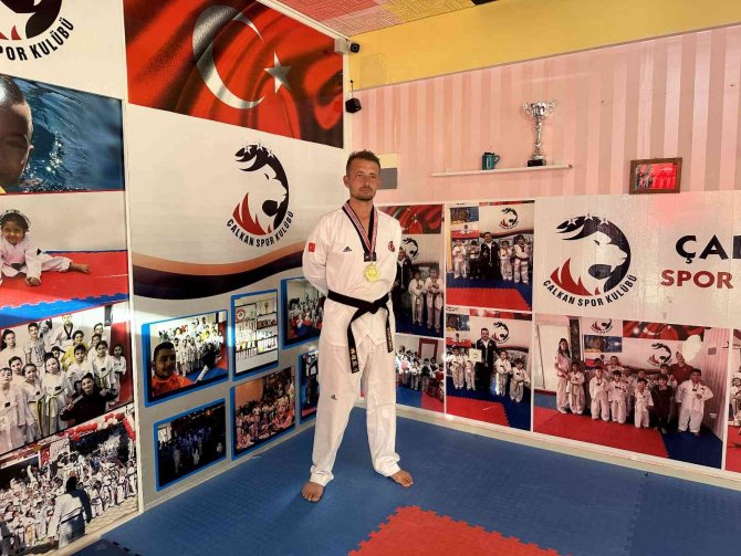 Milli Sporcu Recep Özdemir, Para Taekwondo Türkiye Şampiyonu Oldu