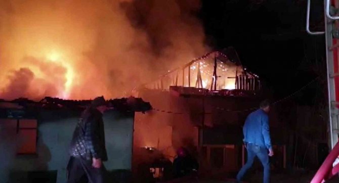 Günün Acı Haberi, Yaşlı Çiftin Kaldığı Evde Yangın: 1 Ölü, 2 Yaralı