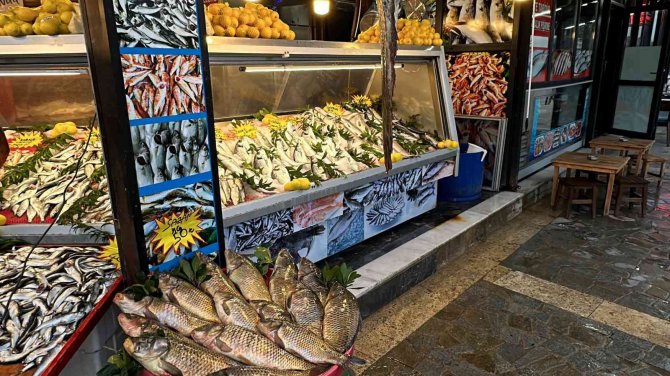 Fırtına Ve Sıcaklık Balık Fiyatlarına Vurdu