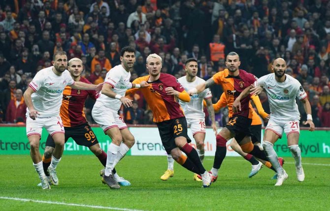 Spor Toto Süper Lig: Galatasaray: 2 - Antalyaspor: 1 (Maç Sonucu)