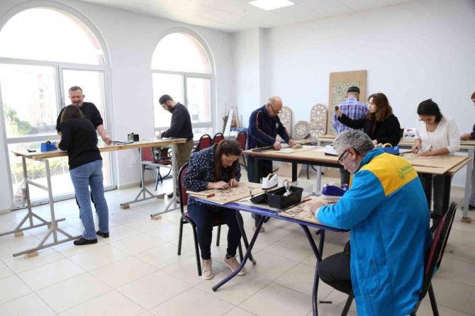 İ̇lk Kez Mısırlılar Tarafından Uygulanan Bu Sanat Yeniden Gün Yüzüne Çıkıyor