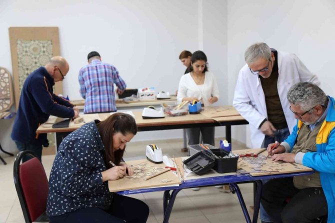 İ̇lk Kez Mısırlılar Tarafından Uygulanan Bu Sanat Yeniden Gün Yüzüne Çıkıyor