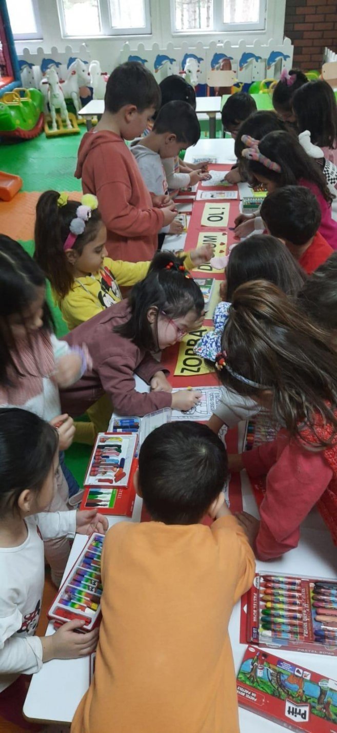 Miniklerin ‘Zorba Olma Dost Ol’ Çalışması Hayata Geçti