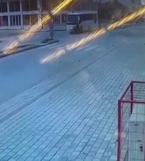 17 Yaşındaki Genci Hayattan Koparan Kaza Kamerada