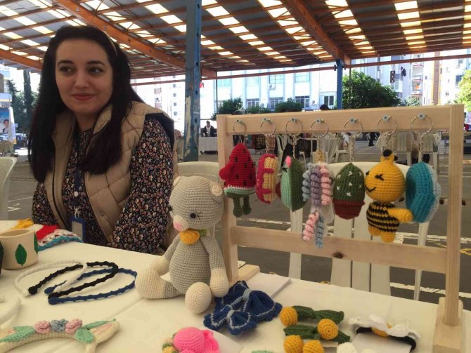 Kadınlar Güç Birliği Yapıp Ev Ekonomisine Katkı Sağlıyor