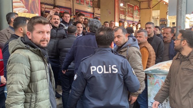 Adıyaman’da Tekmeli Yumruklu ’Araç Parkı’ Kavgası: 8 Yaralı, 10 Gözaltı