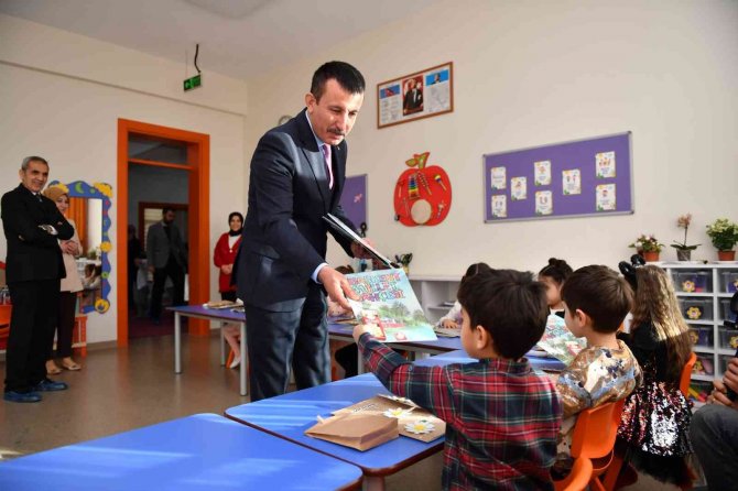 Altındağ Belediyesine Bağlı Kreşlerde Karne Sevinci