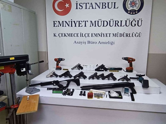 Küçükçekmece’de Operasyon: Uyuşturucu Ve Ruhsatsız Tabanca Satan Şahıs Yakalandı