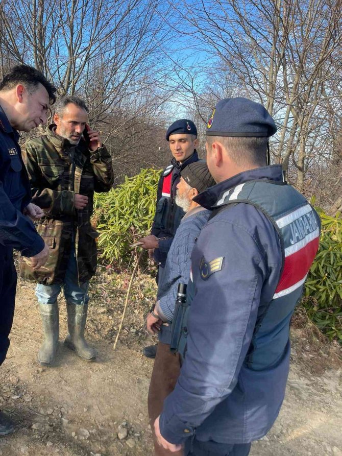 Kayıp Adam Ormanda Yaralı Bulundu