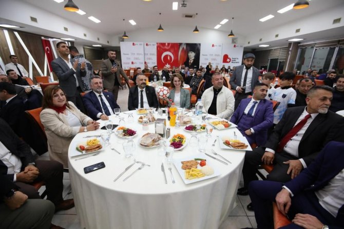 Bayraklı’nın Kalbinde Spor Ve Sanat