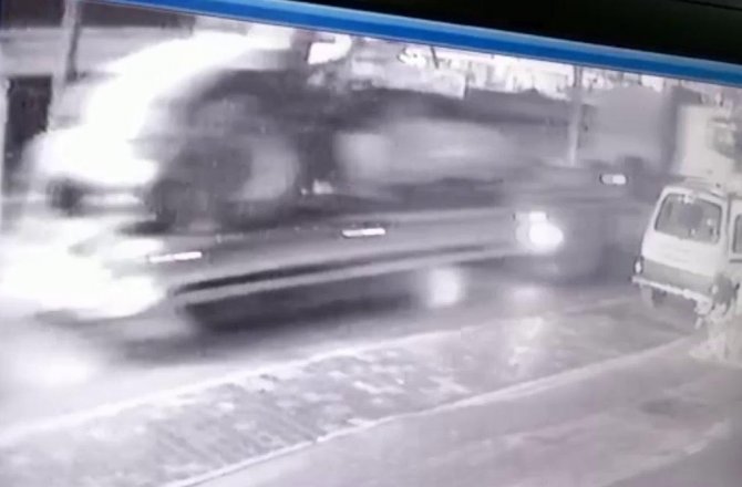 Büyükçekmece’de Çalınan İş Makinesi Böyle Götürüldü