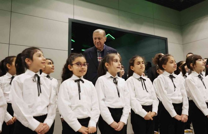 Cumhurbaşkanı Erdoğan, Kağıthane - İ̇stanbul Metrosu Test Sürüşünü Yaptı