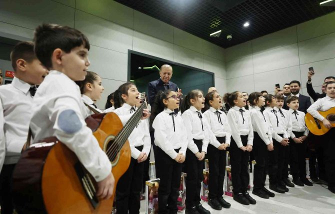 Cumhurbaşkanı Erdoğan, Kağıthane - İ̇stanbul Metrosu Test Sürüşünü Yaptı
