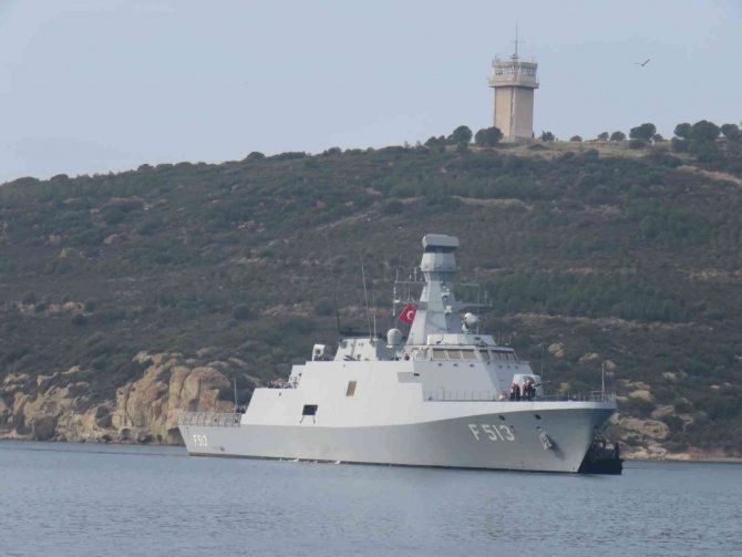 Tcg Burgazada Gemisi İ̇zmir Foça’da Törenle Karşılandı