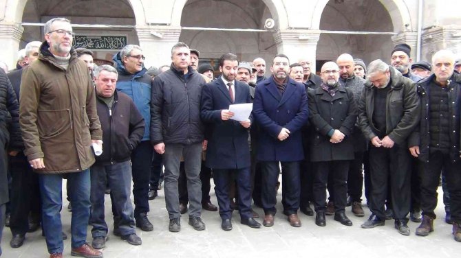 Kur’an-ı Kerim’in Yakılmasına Kars’ta Tepki