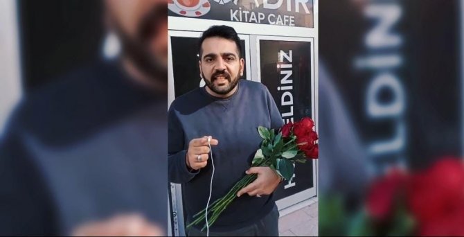 İ̇sveç’te Kur’an-ı Kerim Yakma Girişimine Karşı Mardinli Gençler Kiliselerde Gül Dağıttı