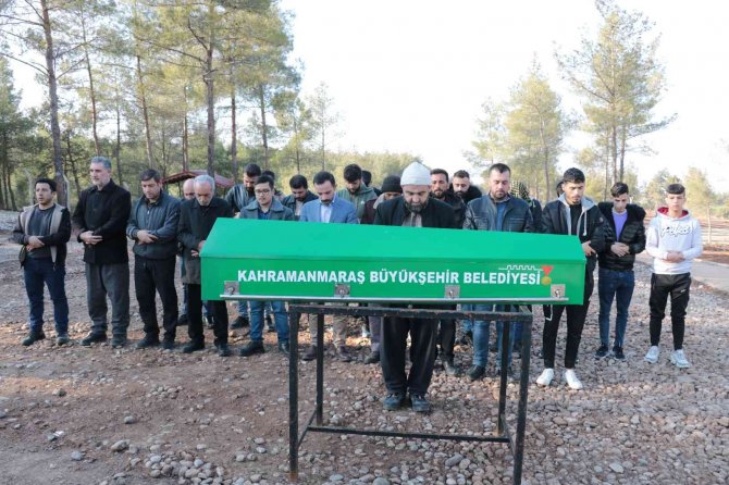 Önce Eşini Şimdi De 3 Çocuğunu Kaybeden Annenin Ağıtları Yürek Dağladı