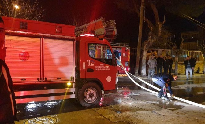 Alaşehir’deki Ev Yangını Korkuttu