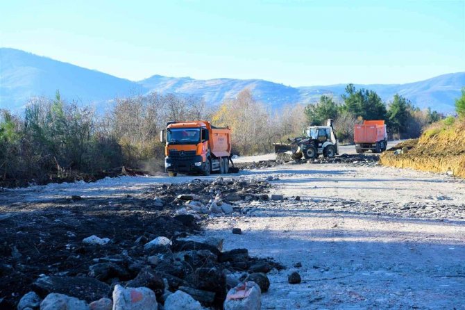 Samsun’da Trafik Yoğunluğunu Azaltacak Yeni Bir Yol Yapılıyor