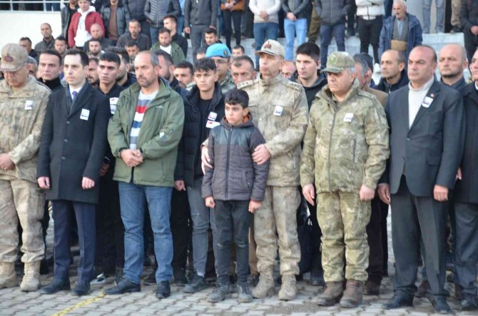 Şırnak’ta Çatışmada Şehit Olan Güvenlik Korucusu Son Yolculuğuna Uğurlandı