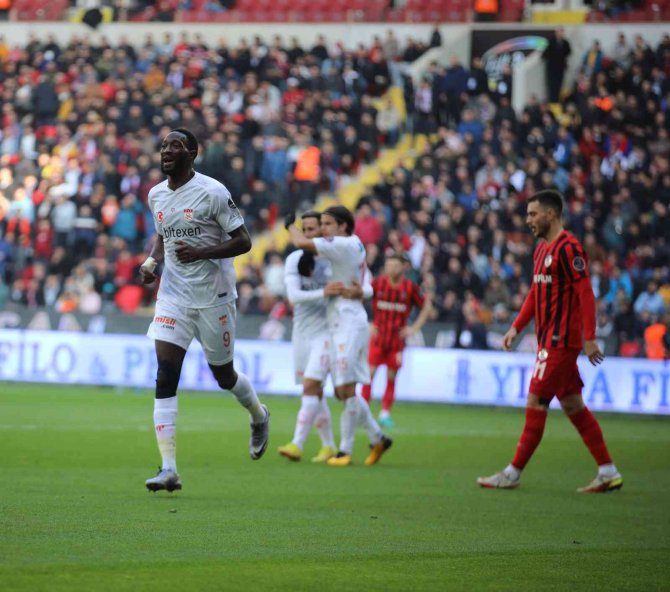 Sivasspor’da Mustapha Yatabare Gollerine Devam Ediyor