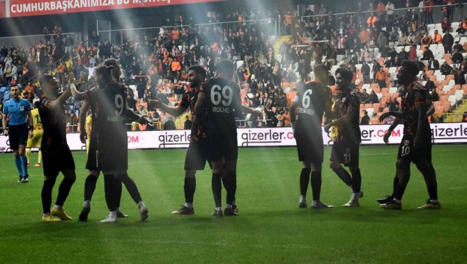 Spor Toto 1. Lig: Adanaspor: 2 - Yeni Malatyaspor: 2