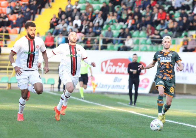 Spor Toto Süper Lig: Alanyaspor: 2 - Fatih Karagümrük: 2 (Maç Sonucu)