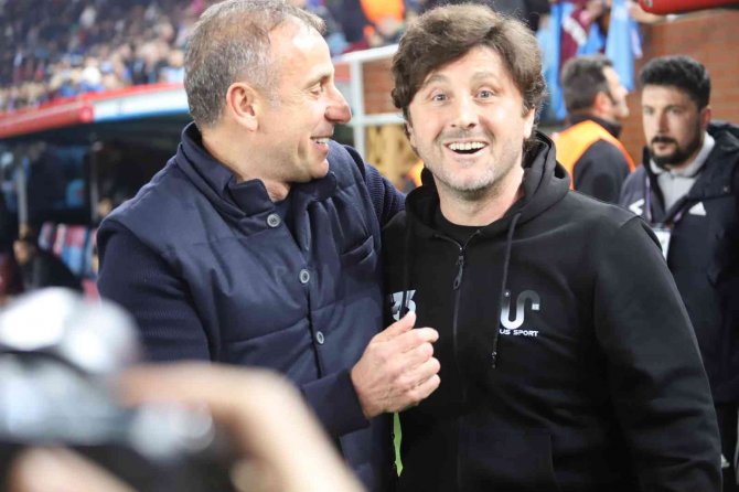 Spor Toto Süper Lig: Trabzonspor: 1 - İ̇stanbulspor: 0 (İ̇lk Yarı)