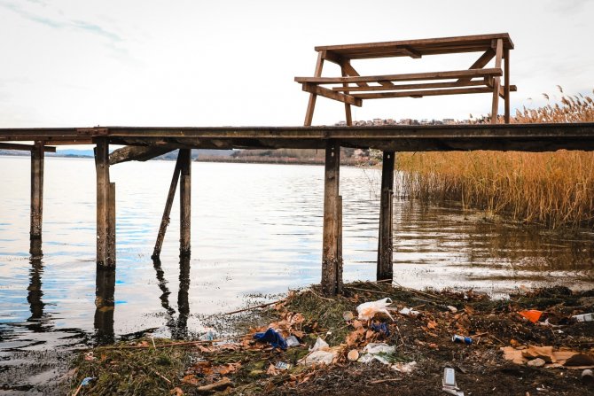 Su Seviyesi Gerileyen Sapanca Gölü’nden Bakın Neler Çıktı