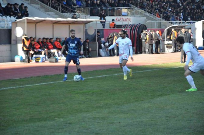 Tff 2. Lig: Gmg Kastamonuspor: 4 - Sarıyer: 1