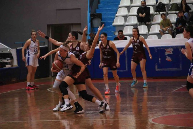 Tkbl: İ̇zmit Belediyespor: 86 - Elazığ Basketbol: 78