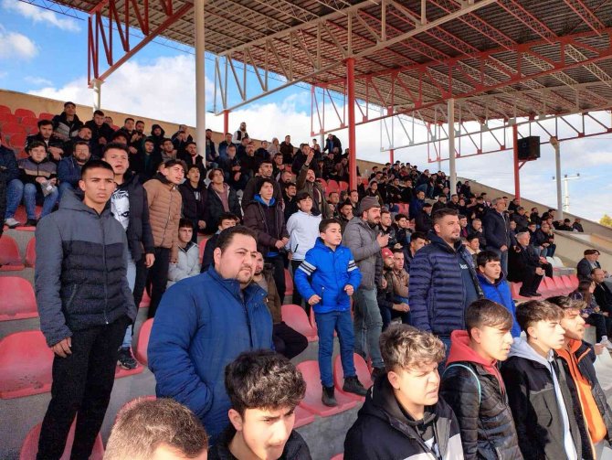 Şuhut Belediye Hisarspor Emirdağ Spor Engeline Takıldı