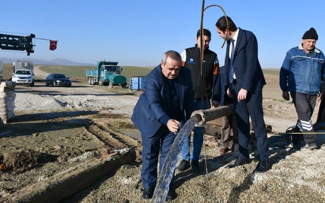 Dsi̇ İ̇scehisar’da Sondaj Kuyusu Açtı