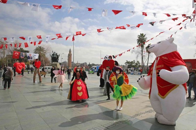 Büyükşehir, Cumhuriyet Sevgi Meydanı Etkinliği’nin 2’ncisini Düzenliyor