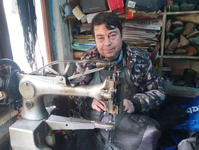 Çanta Tamirine Rağbet Arttı Esnafın Yüzü Güldü