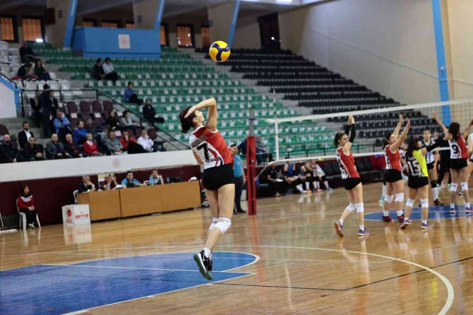 Filenin Prensesleri Rakiplerine Göz Açtırmıyor