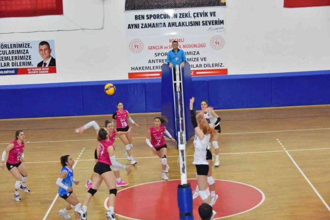 “Bizim Kızlar” Grup Liderliğini Sürdürüyor