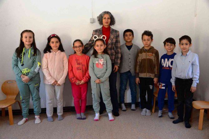 Bozüyük Belediyesi Sanatevi Sömestir Atölyeleri "P4c" Eğitimi İle Başladı