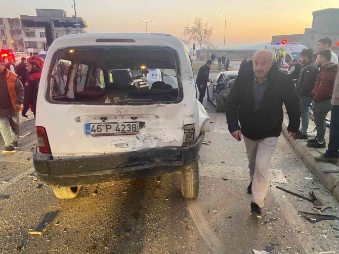 Kahramanmaraş’ta Trafik Kazası: 6 Yaralı