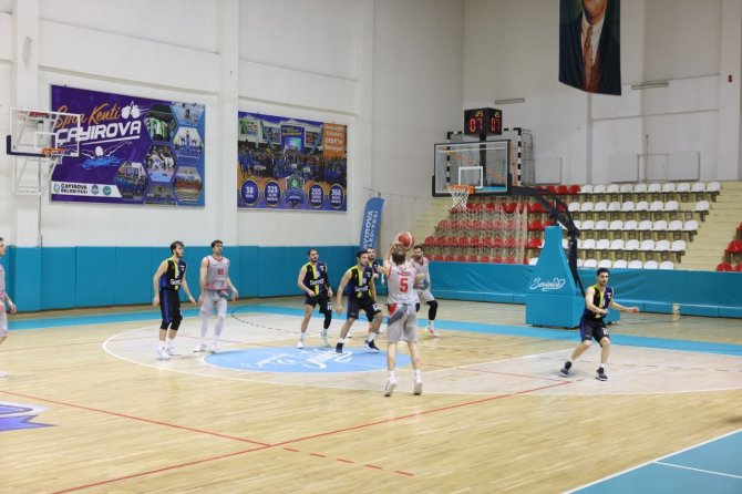Çayırova Belediyesi Basketbol Takımı Rakibini 86-75 Mağlup Etti