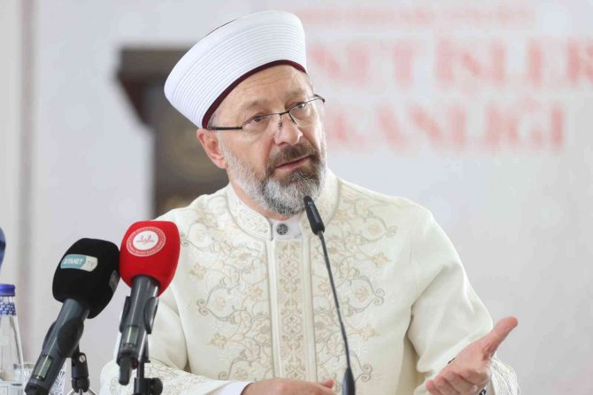 Diyanet İ̇şleri Başkanı Erbaş, İ̇sveç’te Kur’an-ı Kerim Yakılmasını 120 Ülkede Mahkemeye Taşıyacaklarını Açıkladı