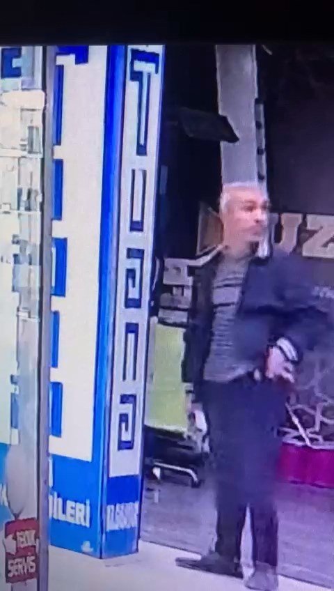 İ̇lk Önce Telefonu Çaldı Ardından Mağazaya Girip Fiyat Sordu