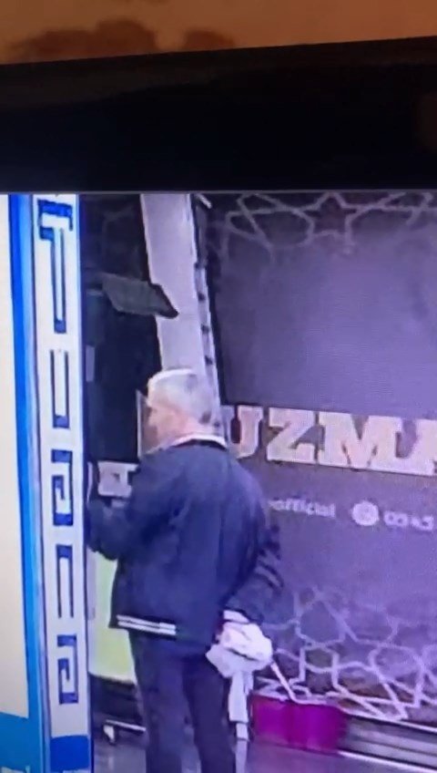 İ̇lk Önce Telefonu Çaldı Ardından Mağazaya Girip Fiyat Sordu