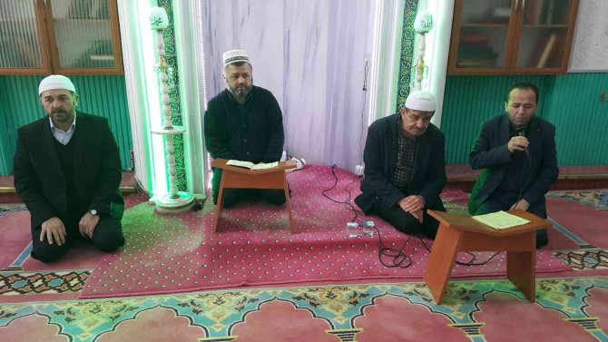 Şehitler Ve Ahirete Göç Etmişler İçin Kur’an-ı Kerim Ve Mevlid-i Şerif Okutuldu