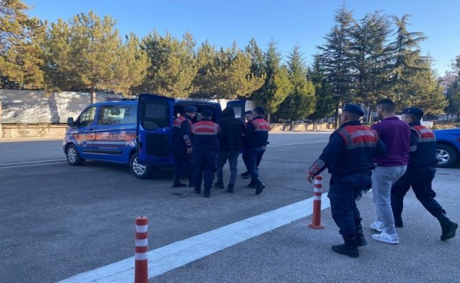 Konya-eskişehir Arası Hırsızlık Jasat’a Takıldı