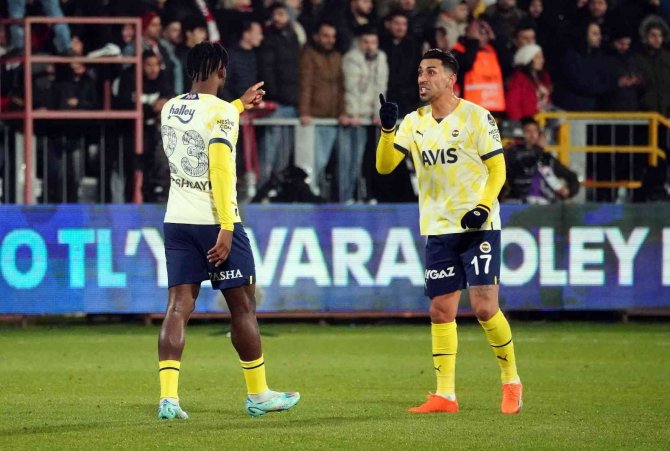 Batshuayi İle Emre Mor Arasında Gerginlik!